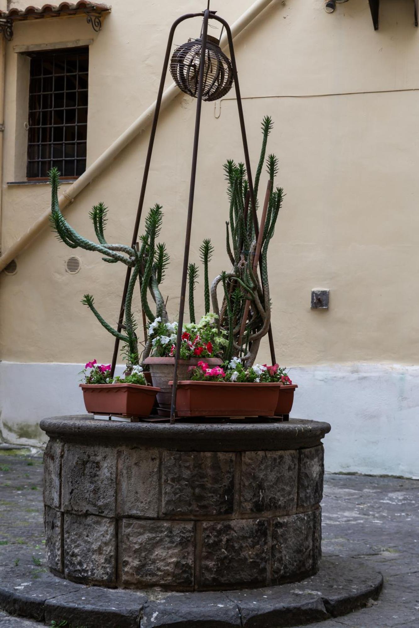Vesuvio Plaza Room Ottaviano Exterior foto